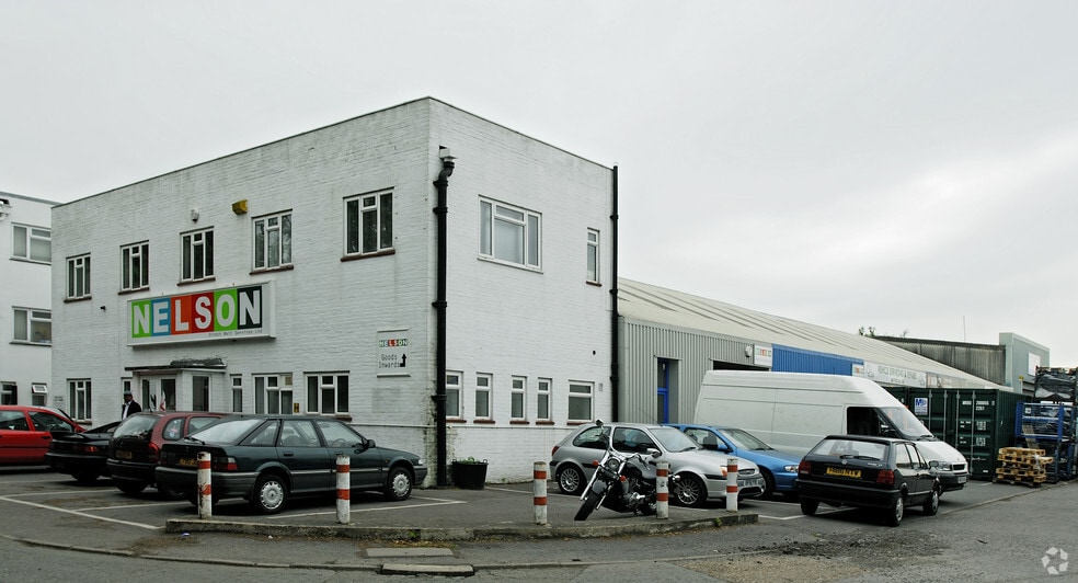 Hanworth Ln, Chertsey for sale - Building Photo - Image 2 of 8
