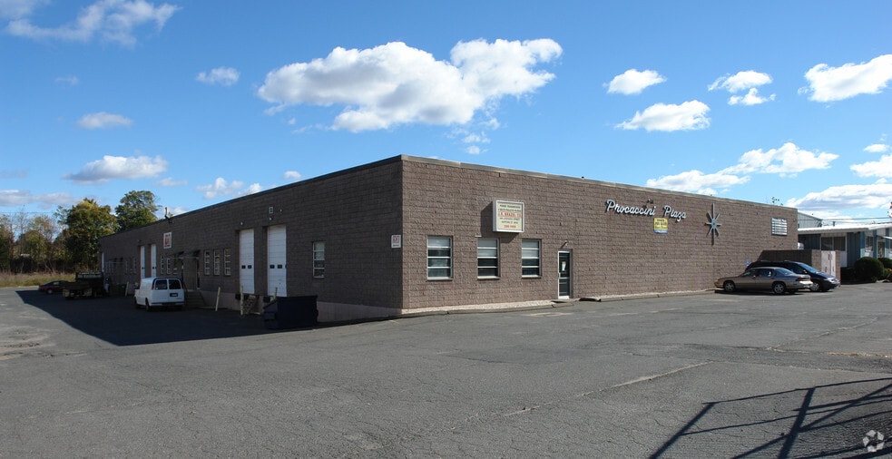 386 Ledyard St, Hartford, CT for sale - Building Photo - Image 2 of 6