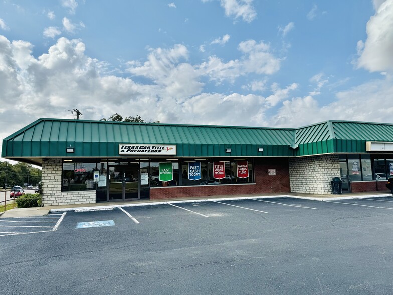 2218-2222 S Bowen Rd, Arlington, TX for lease - Building Photo - Image 1 of 17