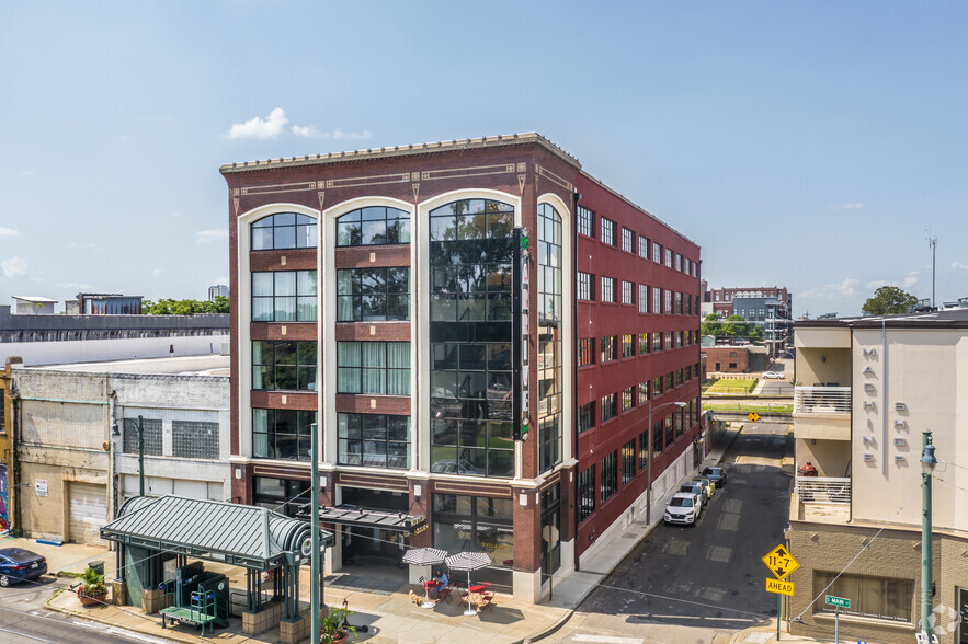 477 S Main St, Memphis, TN for lease - Primary Photo - Image 1 of 6