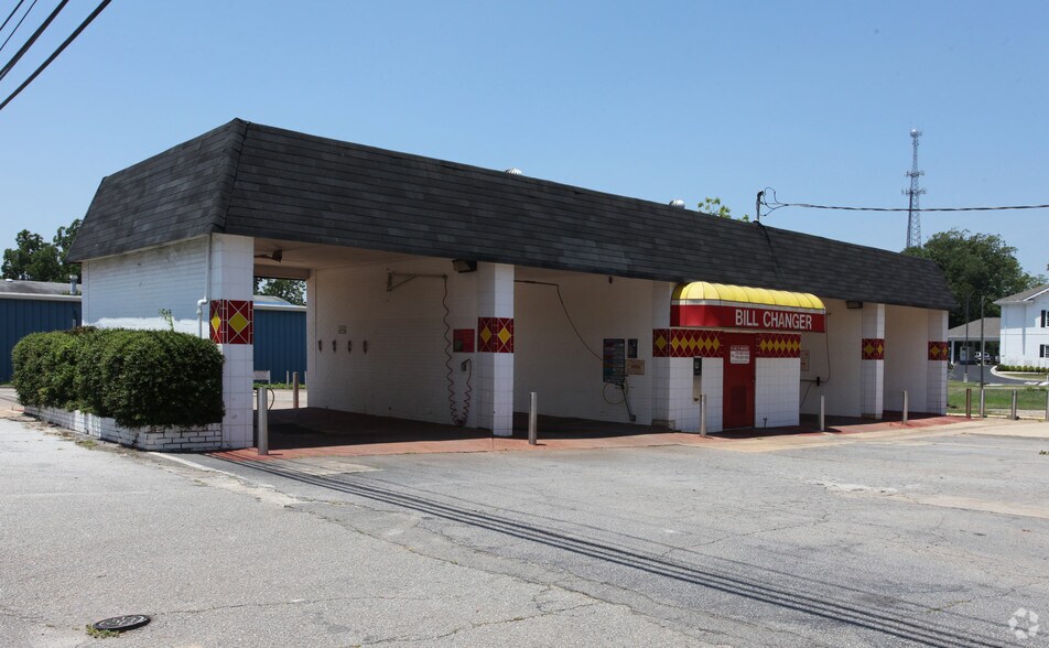 78 W Athens St, Winder, GA for sale - Primary Photo - Image 1 of 31