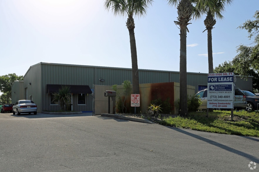 1927-1935 SW South Macedo Blvd, Port Saint Lucie, FL for sale - Building Photo - Image 3 of 14