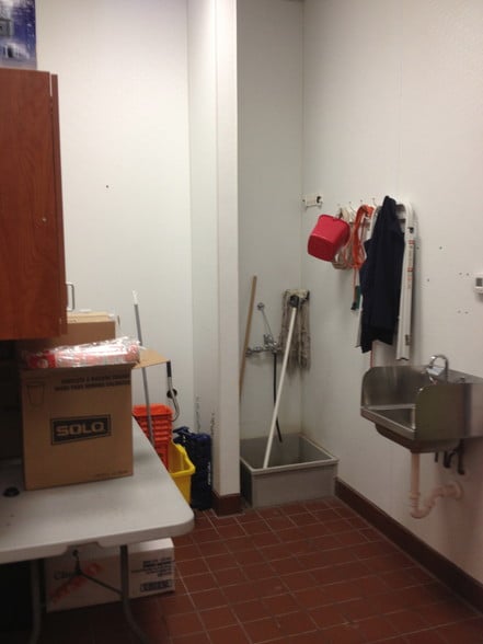 15 1st St SE, Rochester, MN for lease - Interior Photo - Image 3 of 17