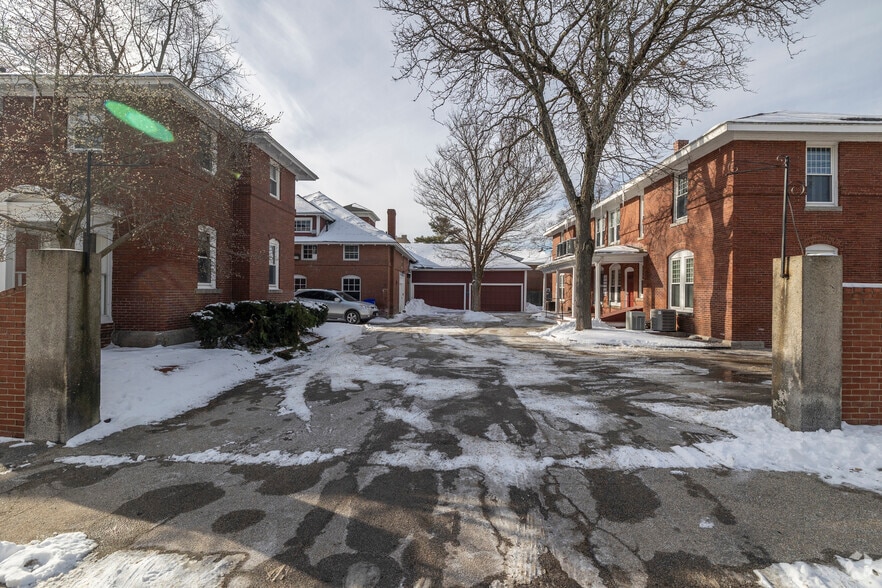 41 Brook St, Manchester, NH for lease - Building Photo - Image 3 of 7