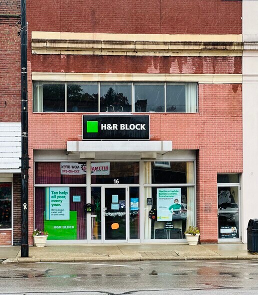 16 S Main St, Rittman, OH 44270