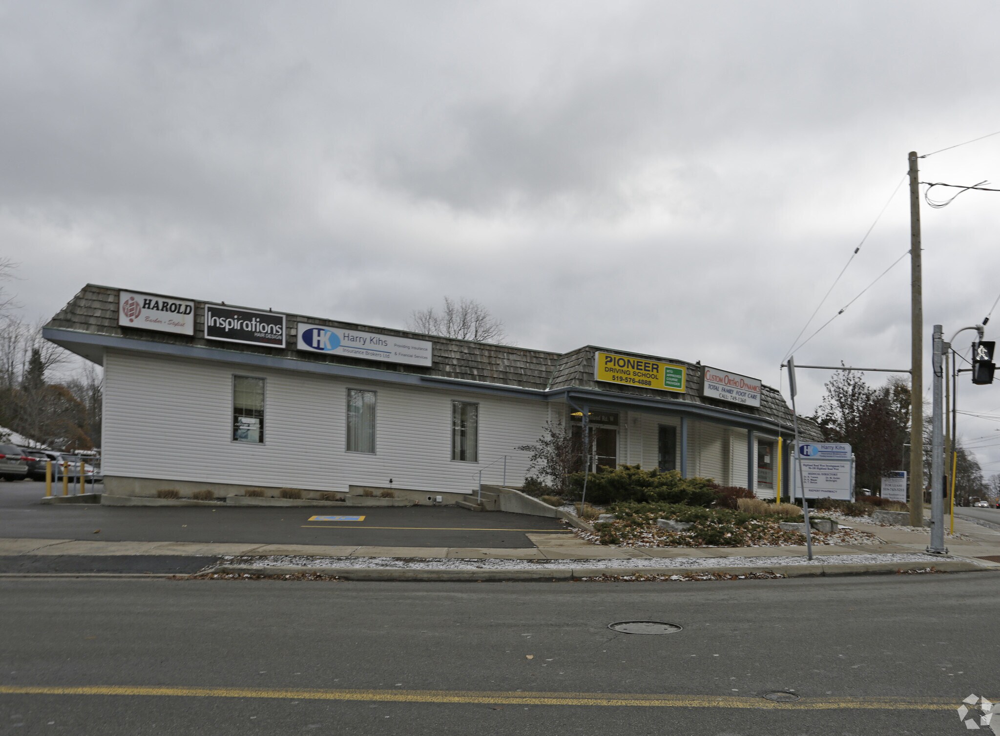 96100 Highland Rd W, Kitchener, ON N2M 3B5 Retail Space for Lease