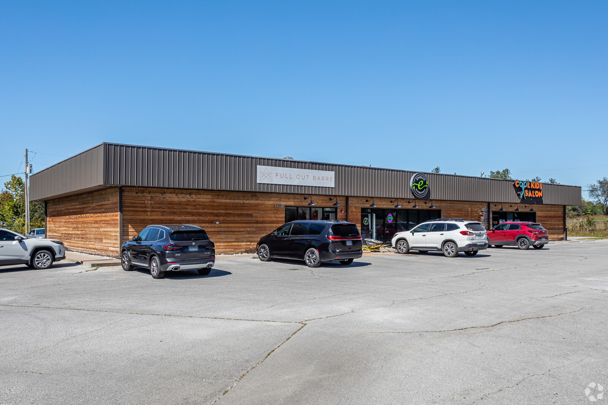 3406-4 SE J St, Bentonville, AR for lease Primary Photo- Image 1 of 12