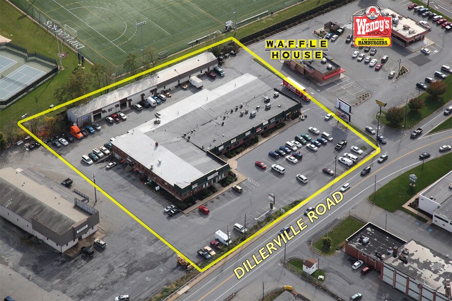 1027 Dillerville Rd, Lancaster, PA 17603