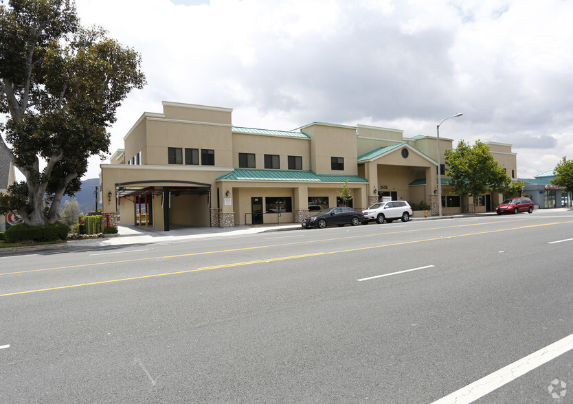 2626 Foothill Blvd, La Crescenta, CA for lease - Building Photo - Image 1 of 11