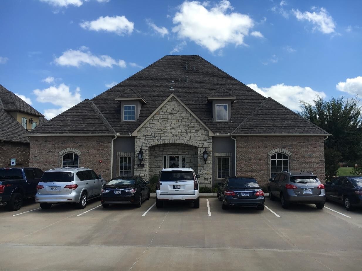 16224 Muirfield Pl, Edmond, OK 73013