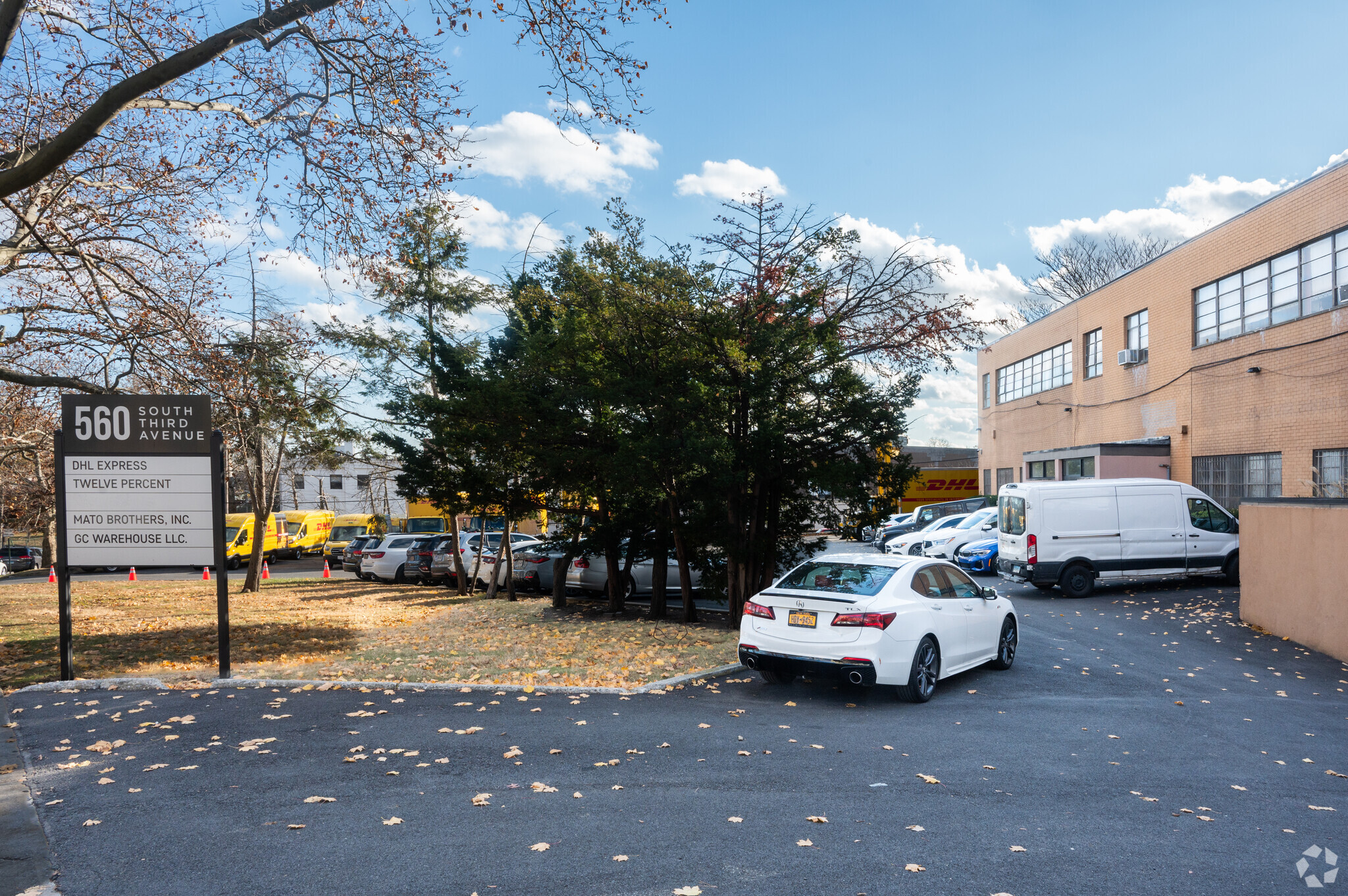 560 S 3rd Ave, Mount Vernon, NY for lease Primary Photo- Image 1 of 7