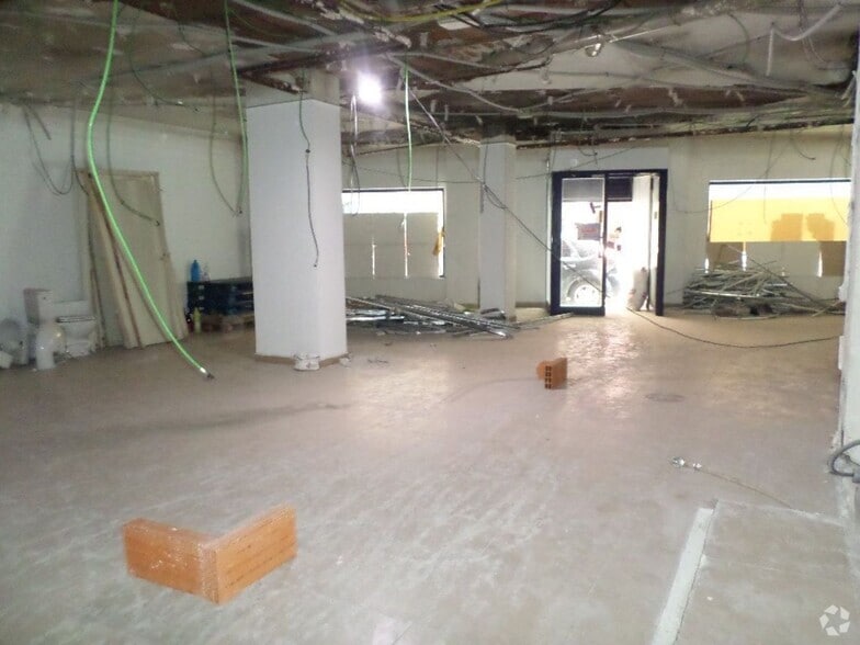 Retail in Las Rozas de Madrid, Madrid for lease - Interior Photo - Image 1 of 1