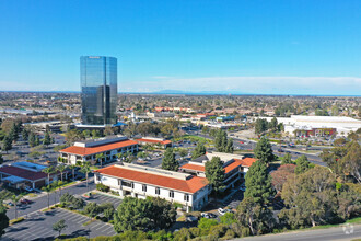 300 E Esplanade Dr, Oxnard, CA - aerial  map view