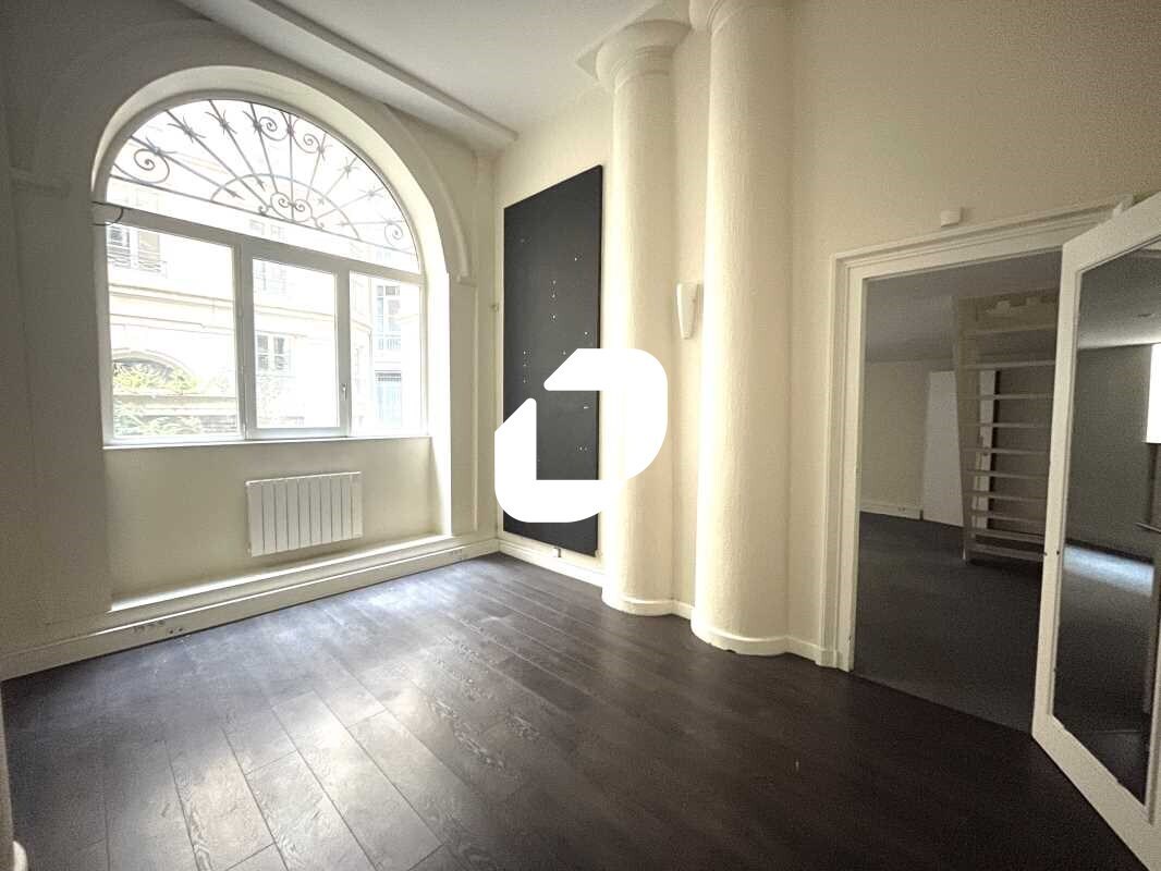 Office in Lyon for lease Interior Photo- Image 1 of 13
