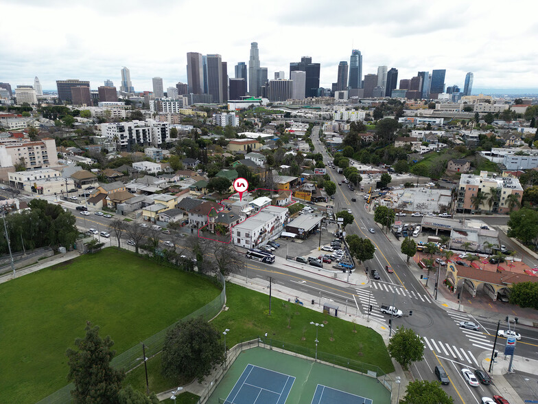 1523,1525 Cortez St & 1530 W Temple St portfolio of 3 properties for sale on LoopNet.com - Aerial - Image 1 of 11