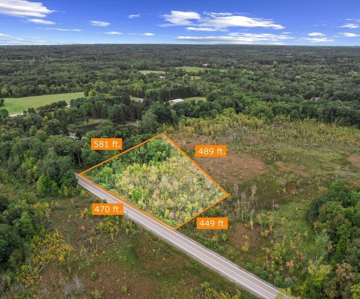 20955 Dixboro Rd, South Lyon, MI for sale - Primary Photo - Image 1 of 13