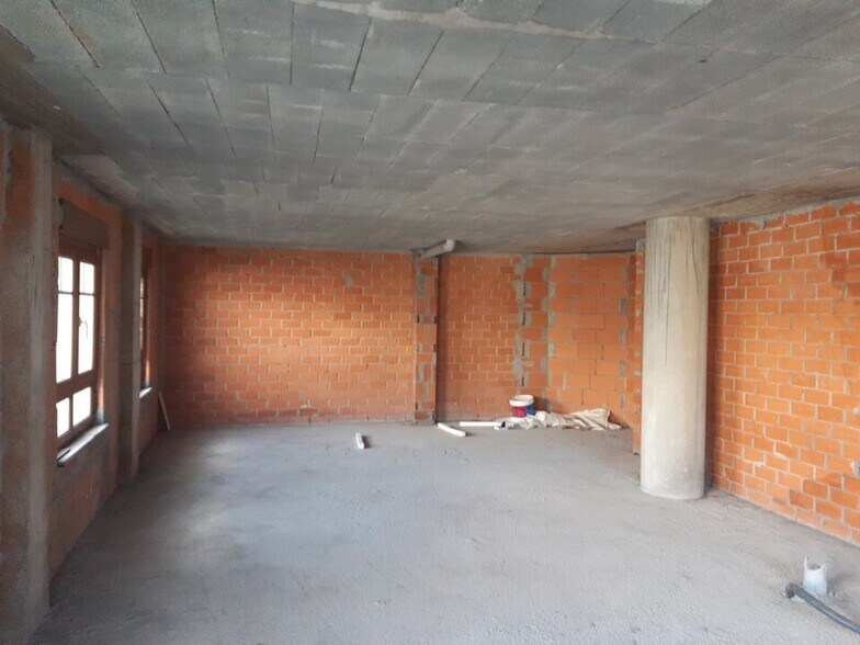 Retail in Viveiro for sale - Building Photo - Image 3 of 10