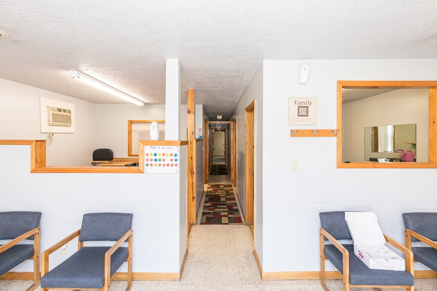 302 Virginia Ave, Bluefield, VA for sale - Building Photo - Image 3 of 10