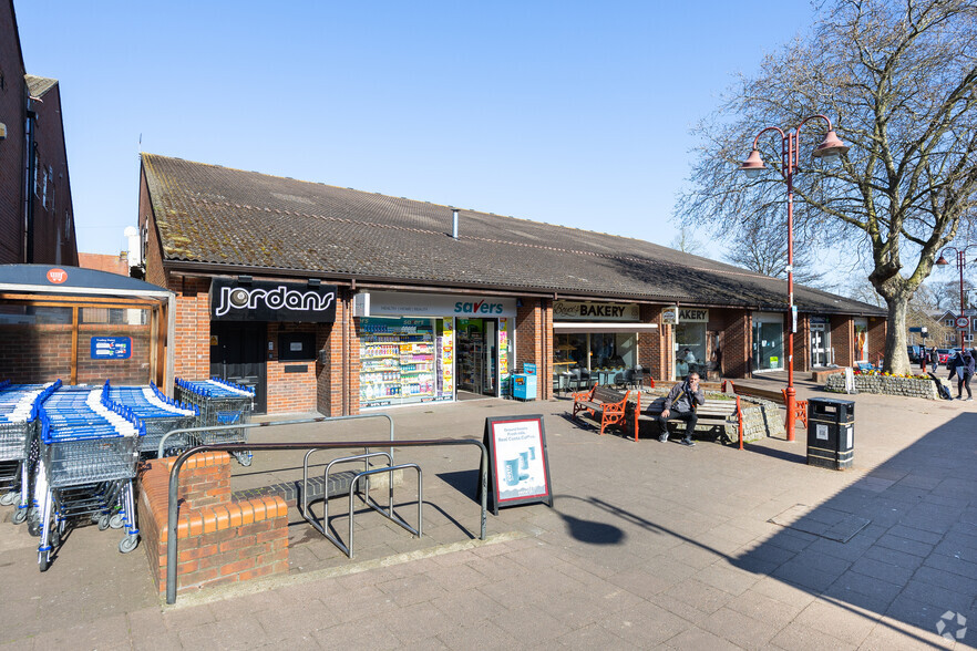 1-10 Rainham Rd, Gillingham for lease - Primary Photo - Image 1 of 3