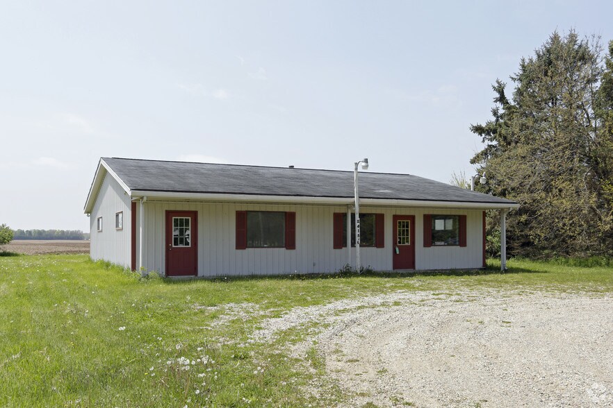 24185 US 12 Hwy, Edwardsburg, MI 49112