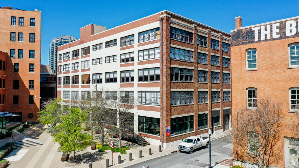 2001 N Lamar St, Dallas, TX for lease - Building Photo - Image 2 of 4