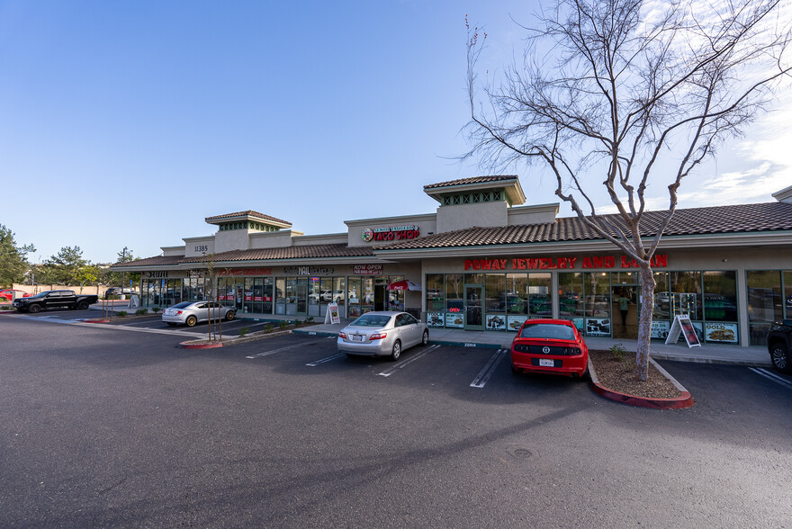 11385-11395 Poway Rd, San Diego, CA for lease - Building Photo - Image 2 of 6