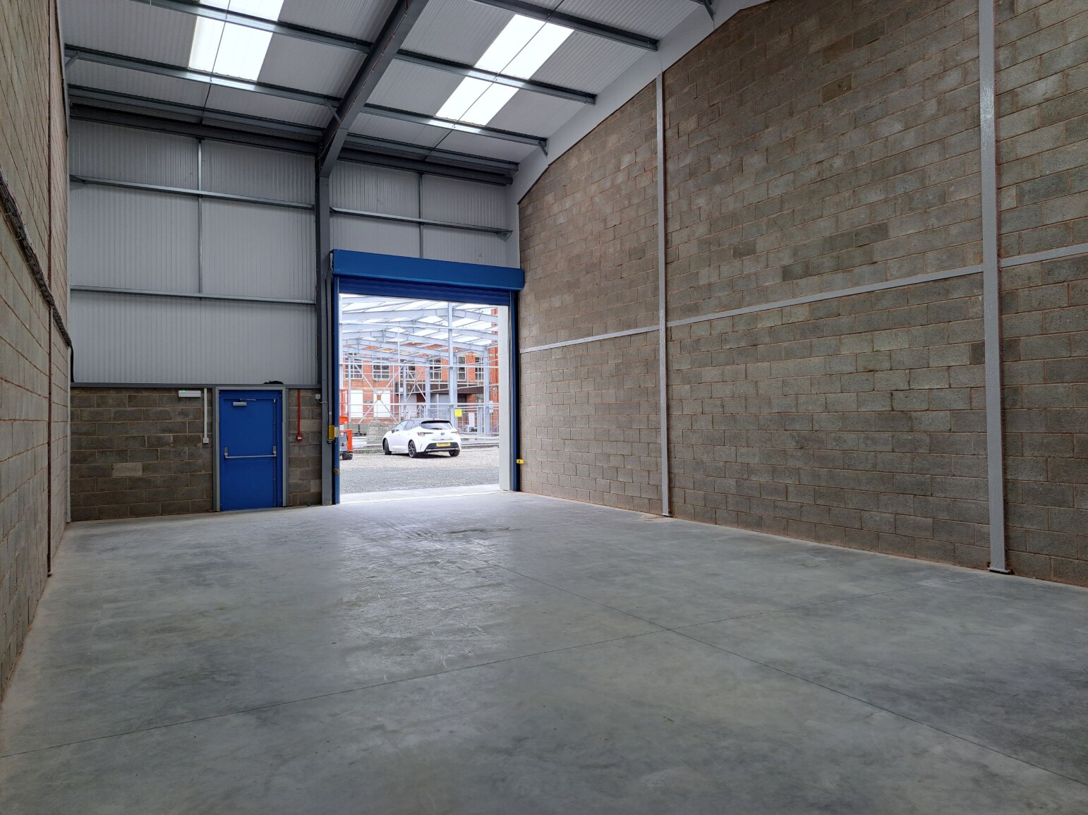Fitton Hill Rd, Oldham for lease Interior Photo- Image 1 of 3