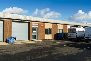 382-388 Sykes Rd, Slough BKS - Warehouse
