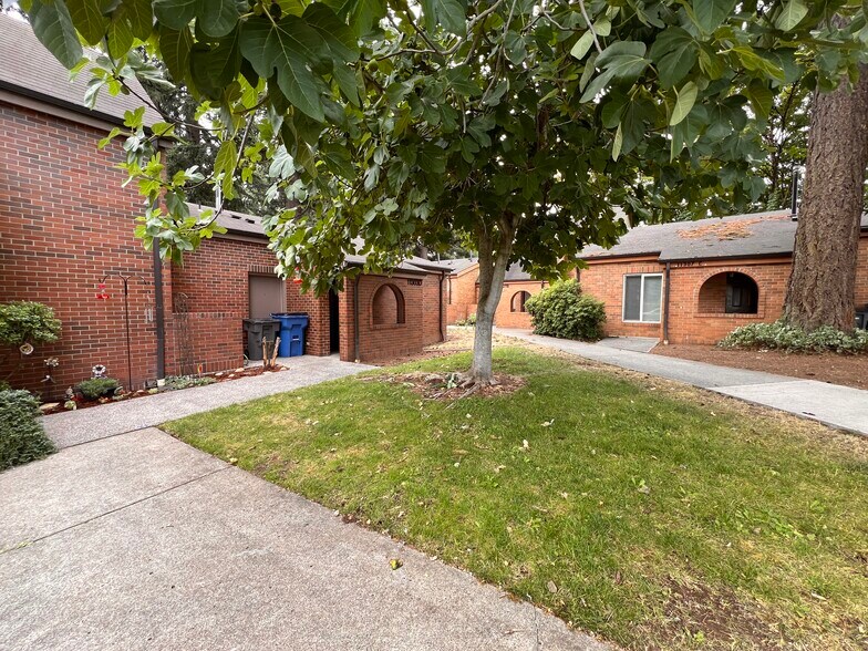 11205-11307 NE 49th St, Vancouver, WA for sale - Building Photo - Image 2 of 3