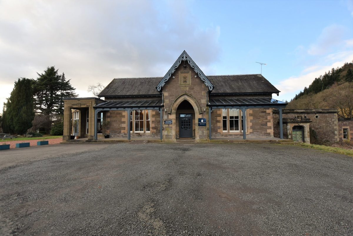 Mine Rd, Bridge Of Allan for sale Primary Photo- Image 1 of 1