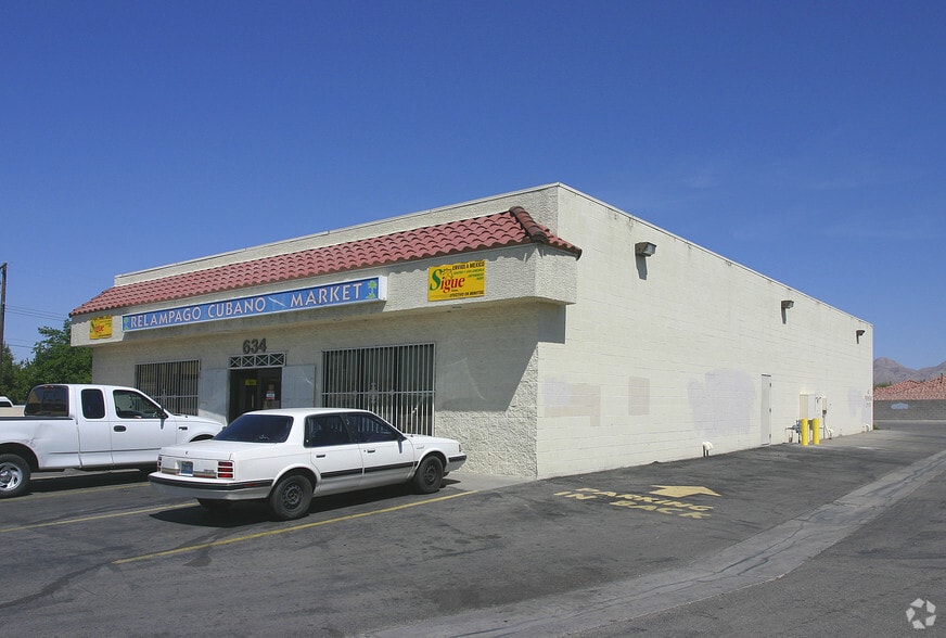 634 N Eastern Ave, Las Vegas, NV for lease - Building Photo - Image 3 of 6