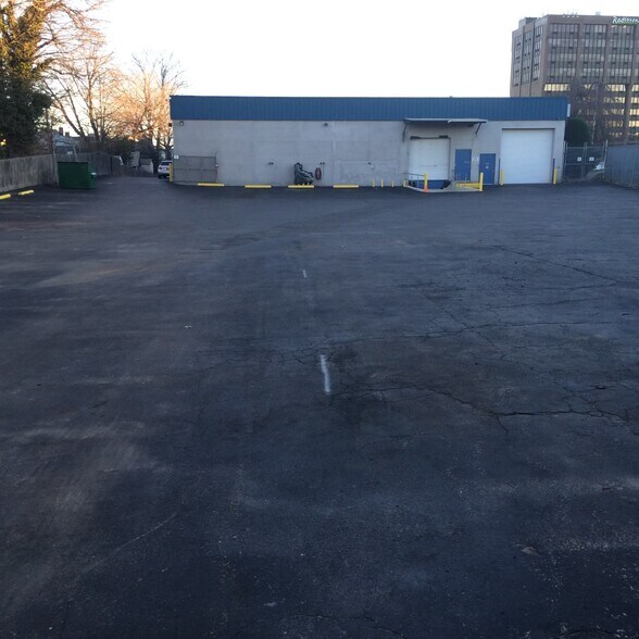 65 River St, New Rochelle, NY for lease - Building Photo - Image 3 of 7