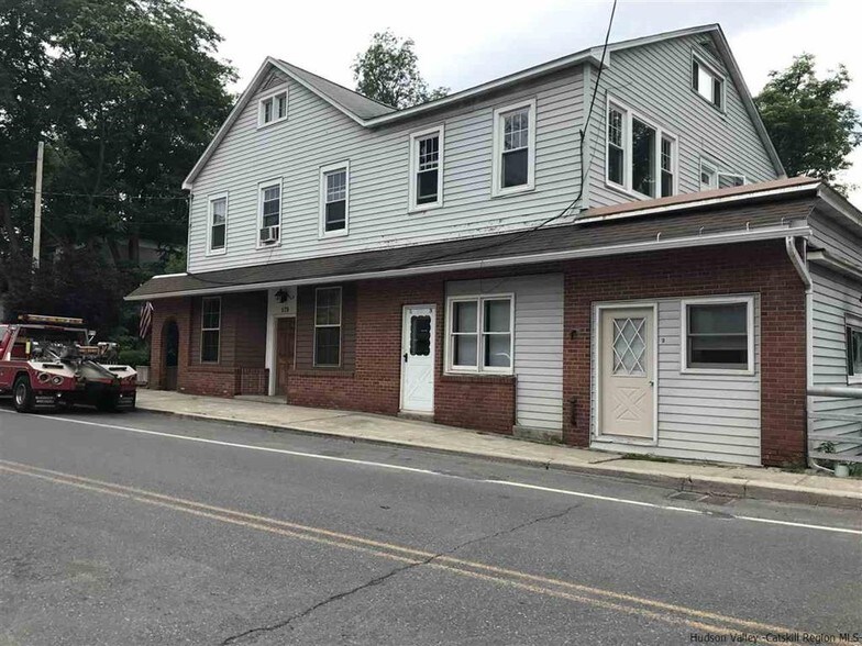 579 Main St, Cairo, NY for sale - Building Photo - Image 1 of 1