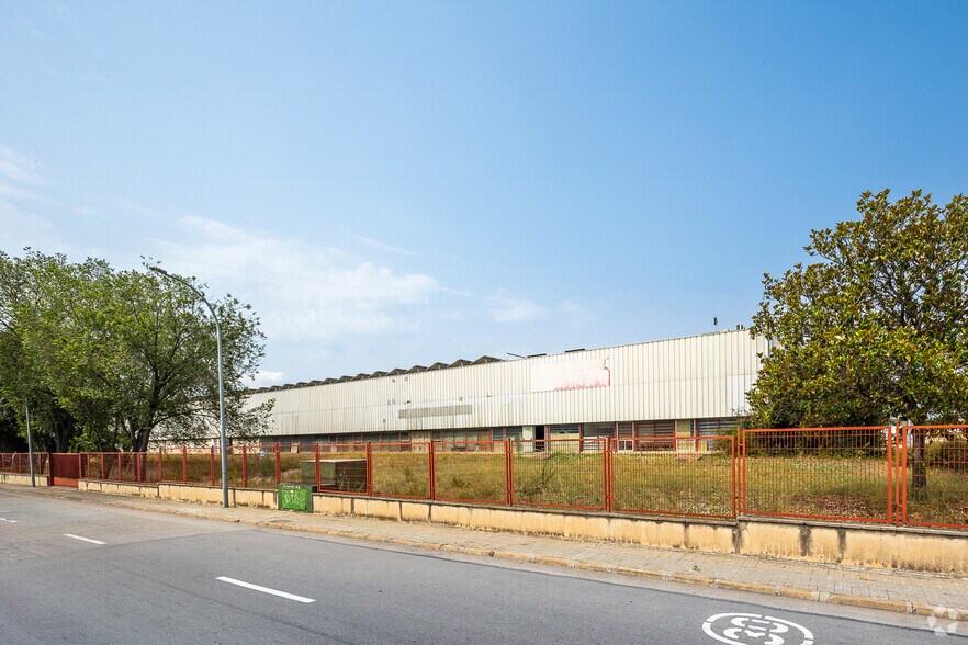 Office in Santa Perpètua de Mogoda, Barcelona for lease - Primary Photo - Image 1 of 3