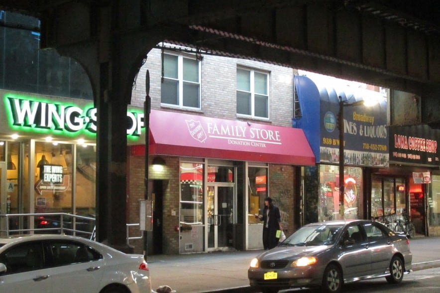 937 Broadway, Brooklyn, NY for sale - Primary Photo - Image 1 of 1