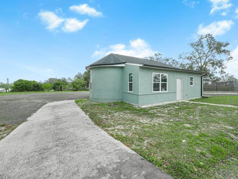 2520 Lake Alfred Rd, Winter Haven, FL for sale - Primary Photo - Image 1 of 14