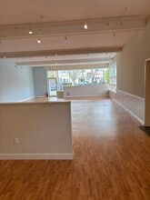 62 Hampton Rd, Southampton, NY for lease Interior Photo- Image 2 of 5