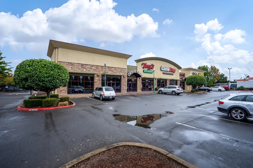 3815 Devonshire Ave NE, Salem, OR for lease - Building Photo - Image 1 of 4