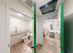 1200 Raleigh Rd, Chapel Hill, NC for lease Building Photo- Image 2 of 5