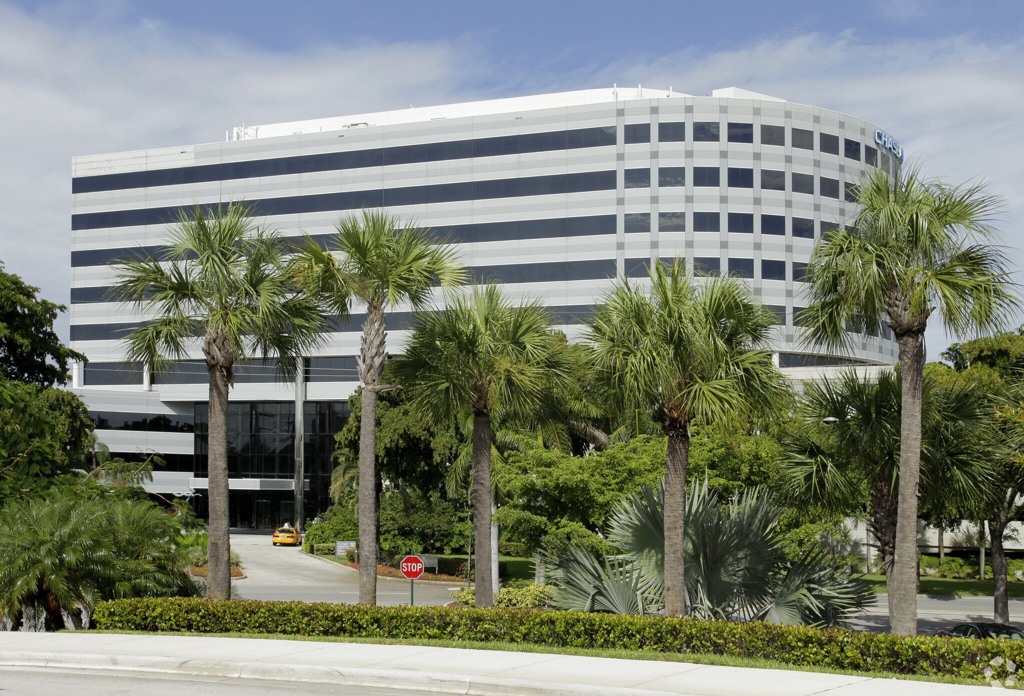 19495 Biscayne Blvd, Aventura, FL 33180 One Turnberry Place