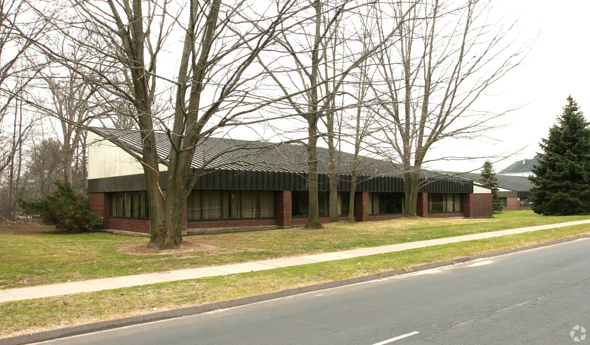 30 Cold Spring Rd, Rocky Hill, CT for sale Primary Photo- Image 1 of 1