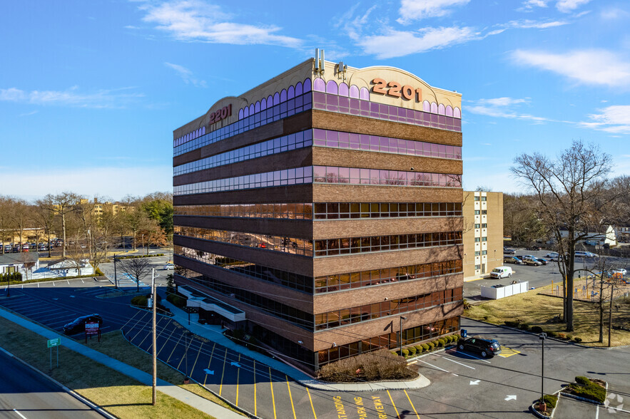 2201 Rt 38, Cherry Hill, NJ for lease - Building Photo - Image 2 of 11