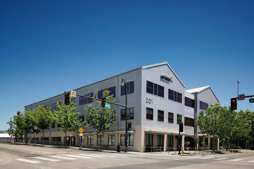 201 1st St, Petaluma, CA for lease - Building Photo - Image 3 of 7