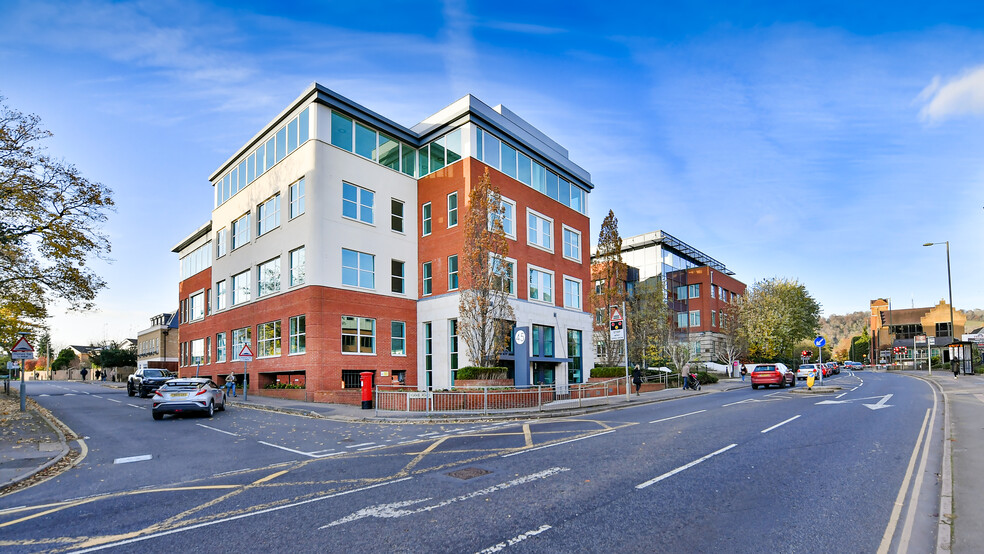 45 London Rd, Reigate for lease - Building Photo - Image 1 of 8