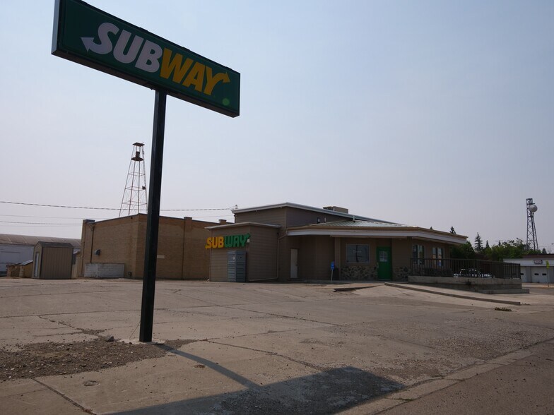 101 E Main St, Cut Bank, MT for sale - Primary Photo - Image 1 of 1