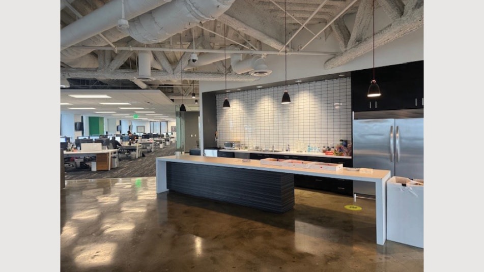 19800 MacArthur Blvd, Irvine, CA for lease - Building Photo - Image 3 of 8