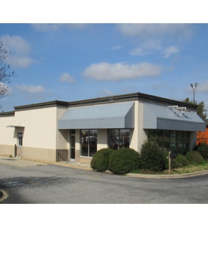 1388 E Main St, Duncan, SC 29334