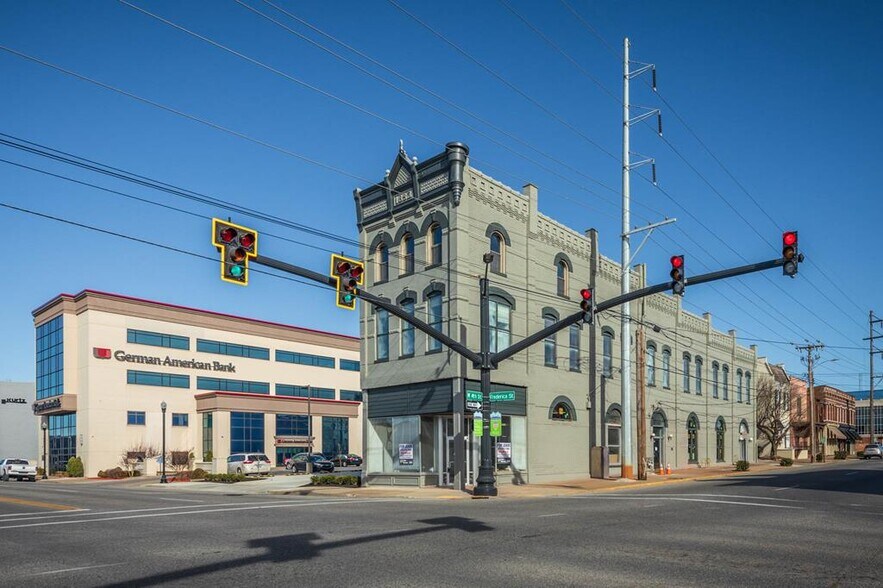 335 Frederica St, Owensboro, KY 42301