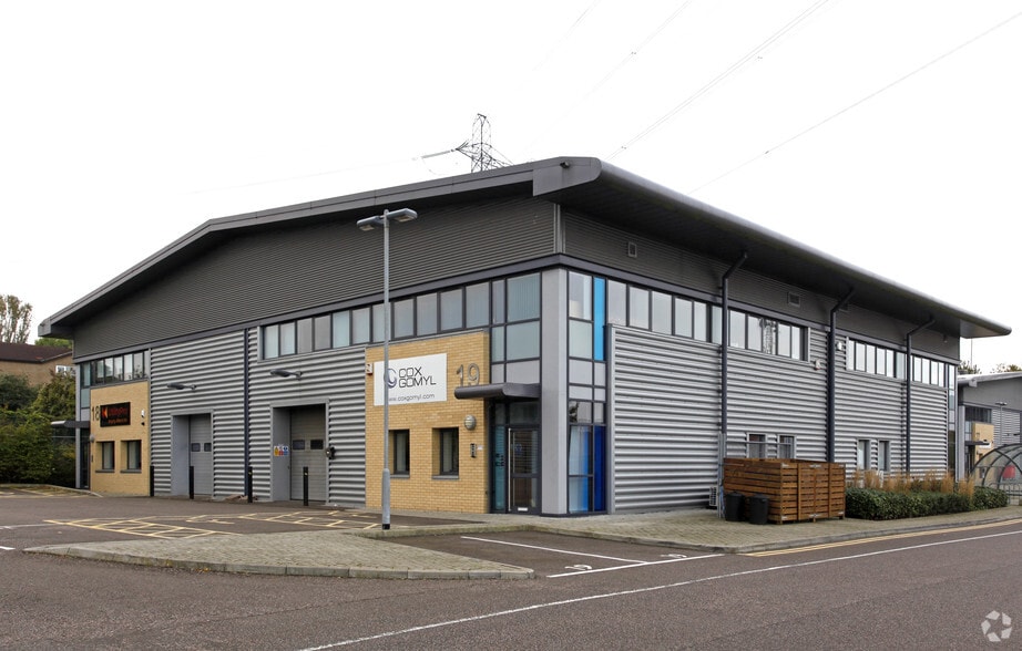 Schooner Ct, Dartford for lease - Primary Photo - Image 1 of 6