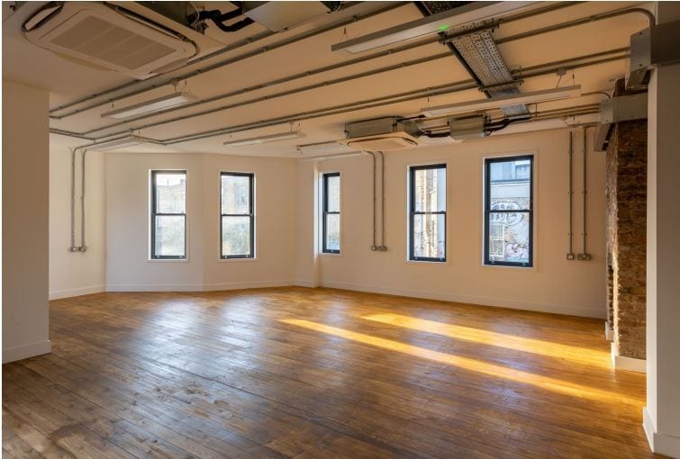 387 Coldharbour Ln, London for lease - Interior Photo - Image 3 of 7